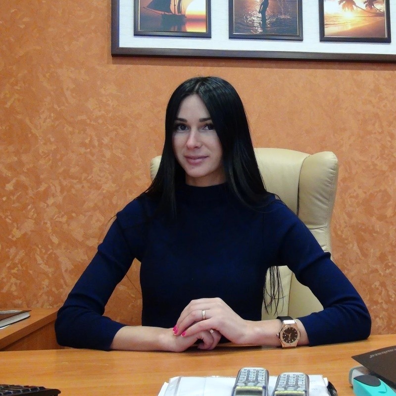 Агент недвижимости Алена Иванова
